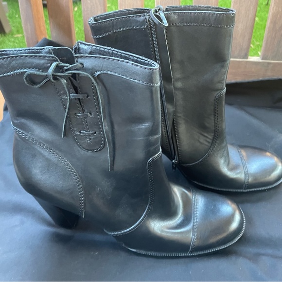 New Nine West Bredeo Leather Inside Zipper Tie Detail Hi Heel Ankle Boot 10M 10 - Picture 6 of 14